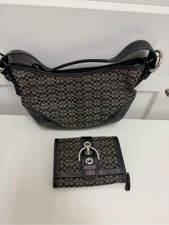 Handbags - Black‎ and Grey Coach Soho bag and purse set